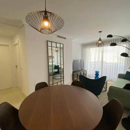Apartment With Sea View In Sunsetgolf Εστεπόνα
