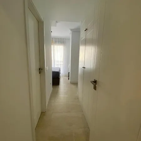 Apartment With Sea View In Sunsetgolf Διαμέρισμα *