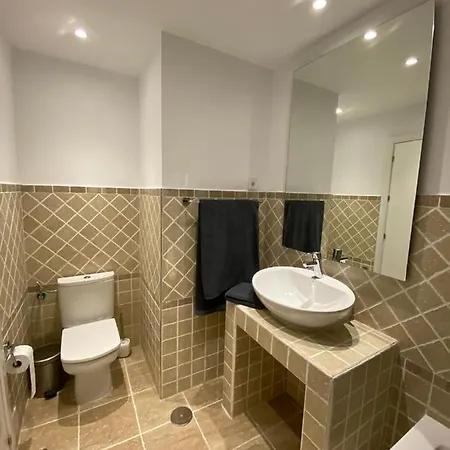 Apartment With Sea View In Sunsetgolf Εστεπόνα